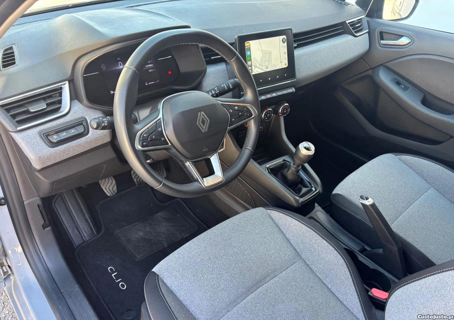 Renault Clio 1.0 TCe Evolution — photo 2