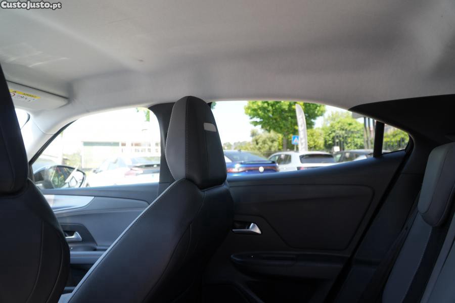 Opel Mokka 1.2 T Elegance AT — fotografia 6