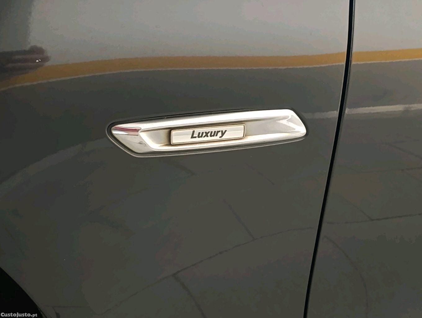 BMW 520 Luxury — fotografia 3