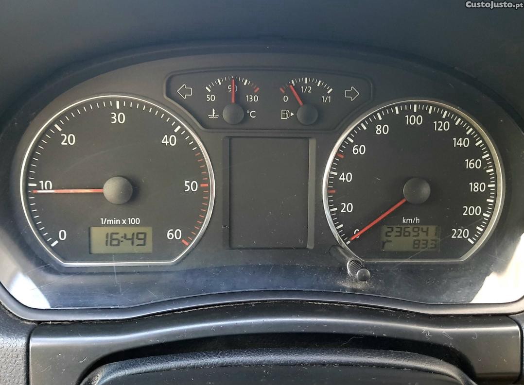 Volkswagen Polo 1.4Tdi Confortline AC — fotografia 5