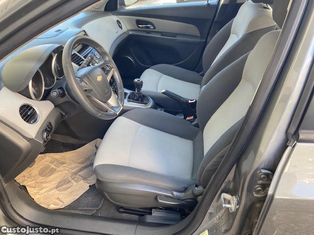 Chevrolet Cruze 1.6 LS — fotografia 7