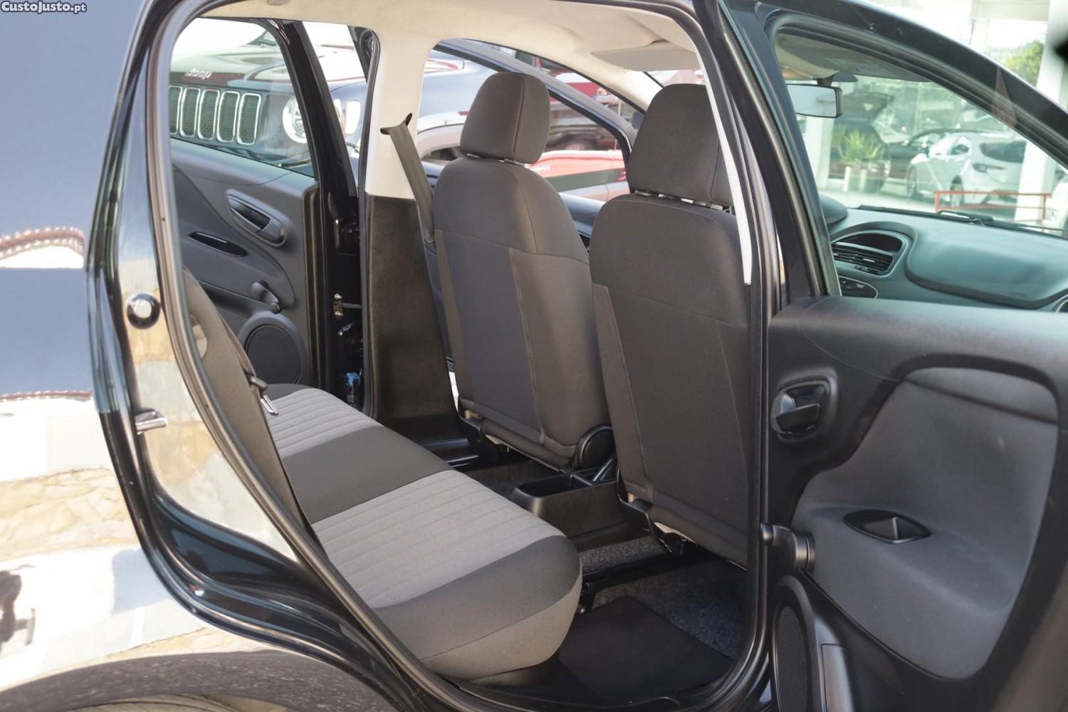 Fiat Punto 1.2 Easy S&S — fotografia 34