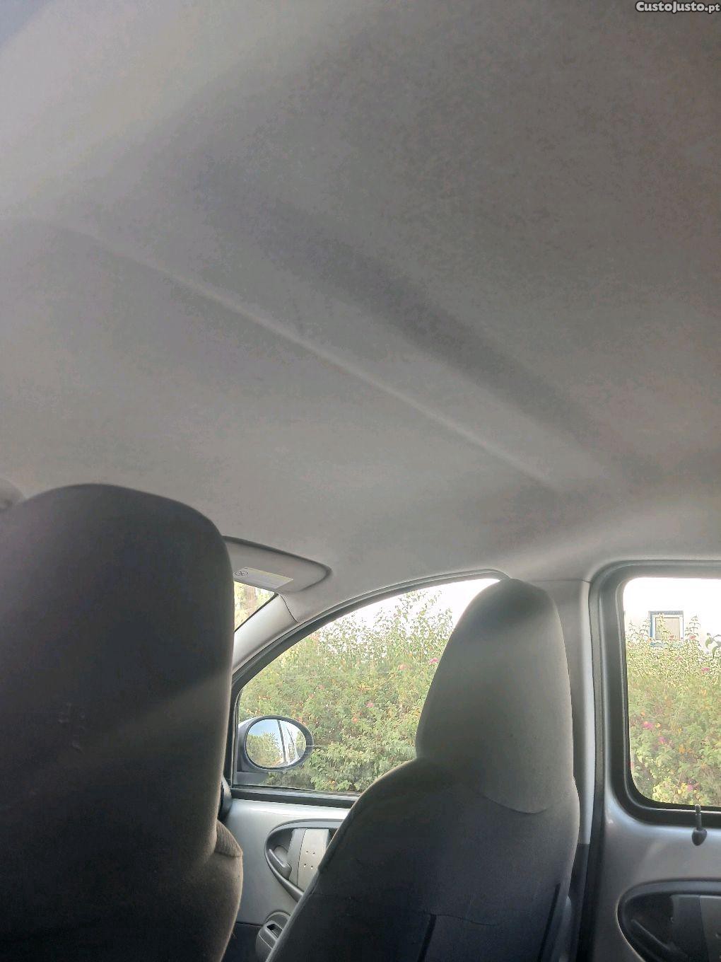 Citroën C1 1.4 — fotografia 3
