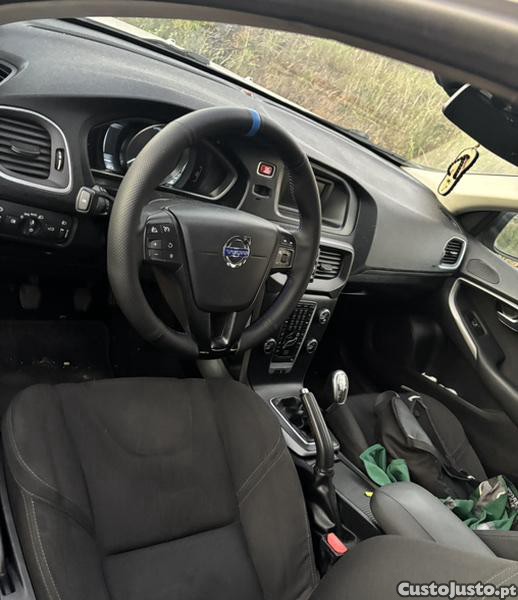 Volvo V40 D2 — photo 3