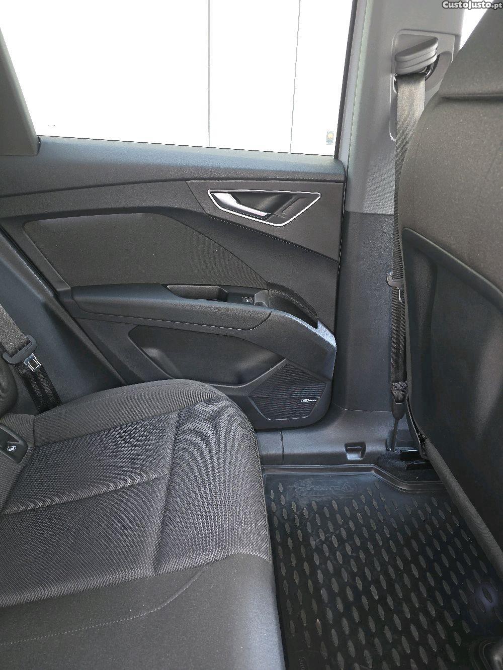 Audi Q4 40 Etron — fotografia 4