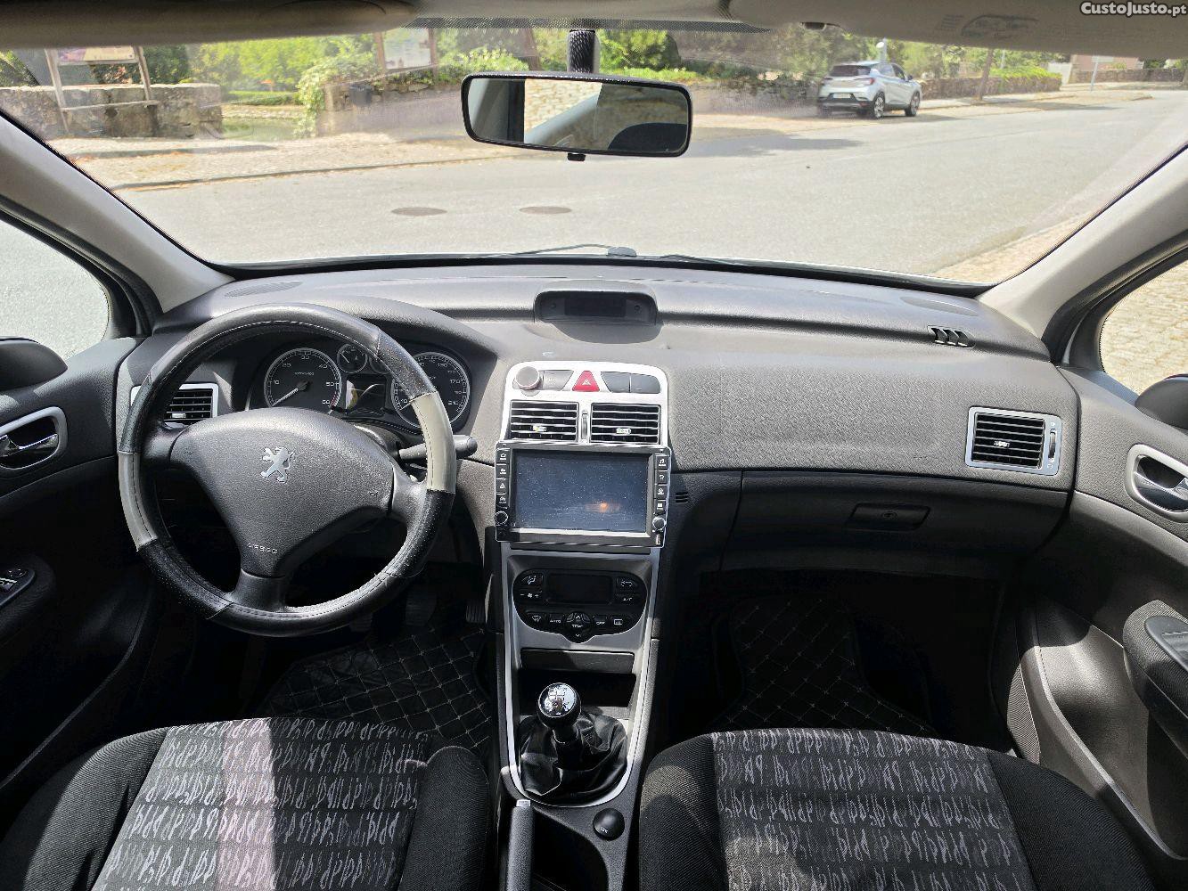 Peugeot 307 1.6 Hdi Ac automático — fotografia 4