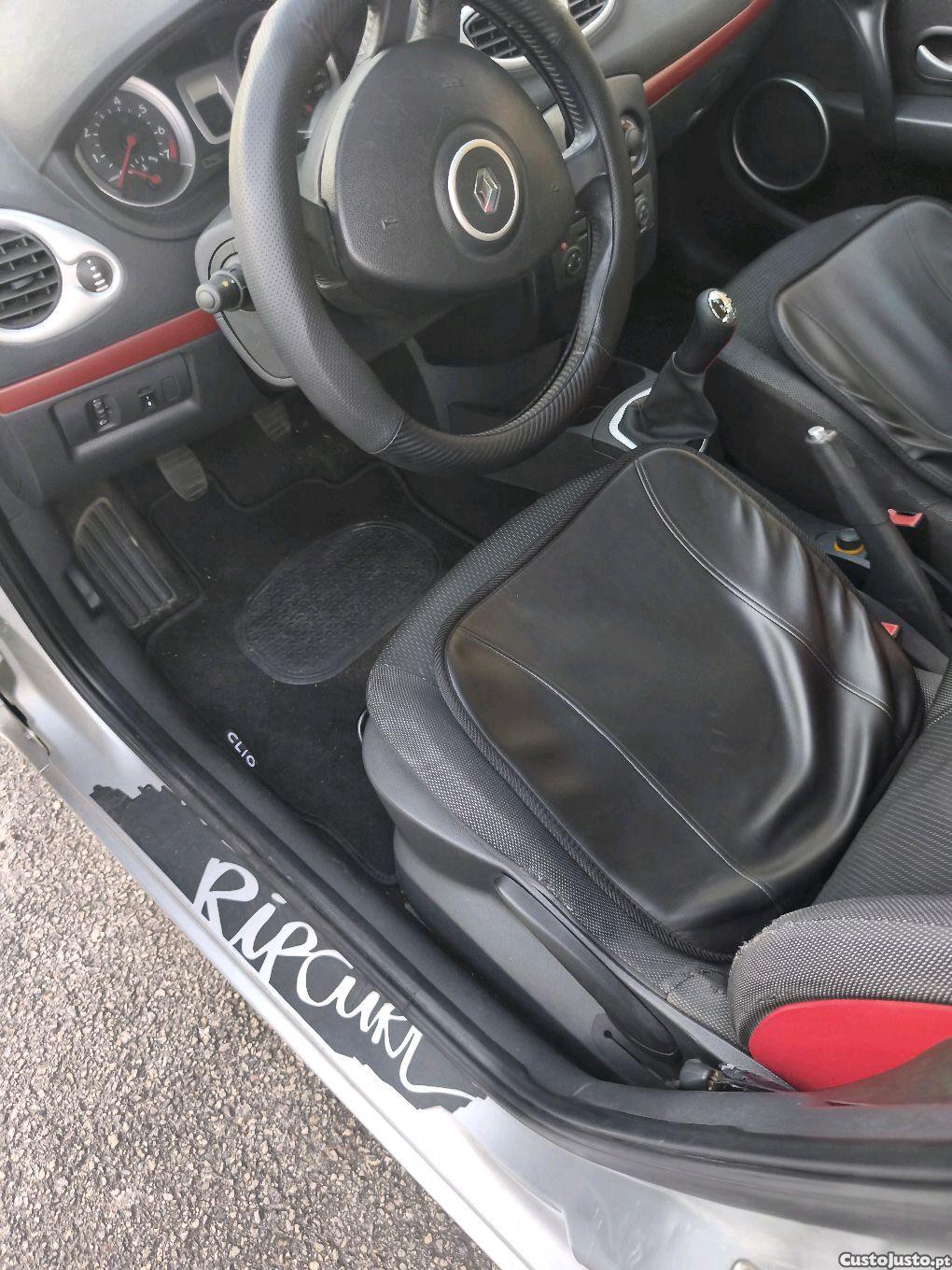 Renault Clio Clio 3 rip curl — photo 5