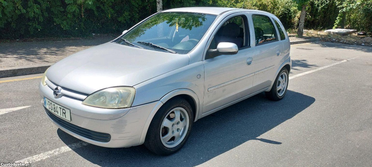 Opel Corsa 1.2 — fotografia 10