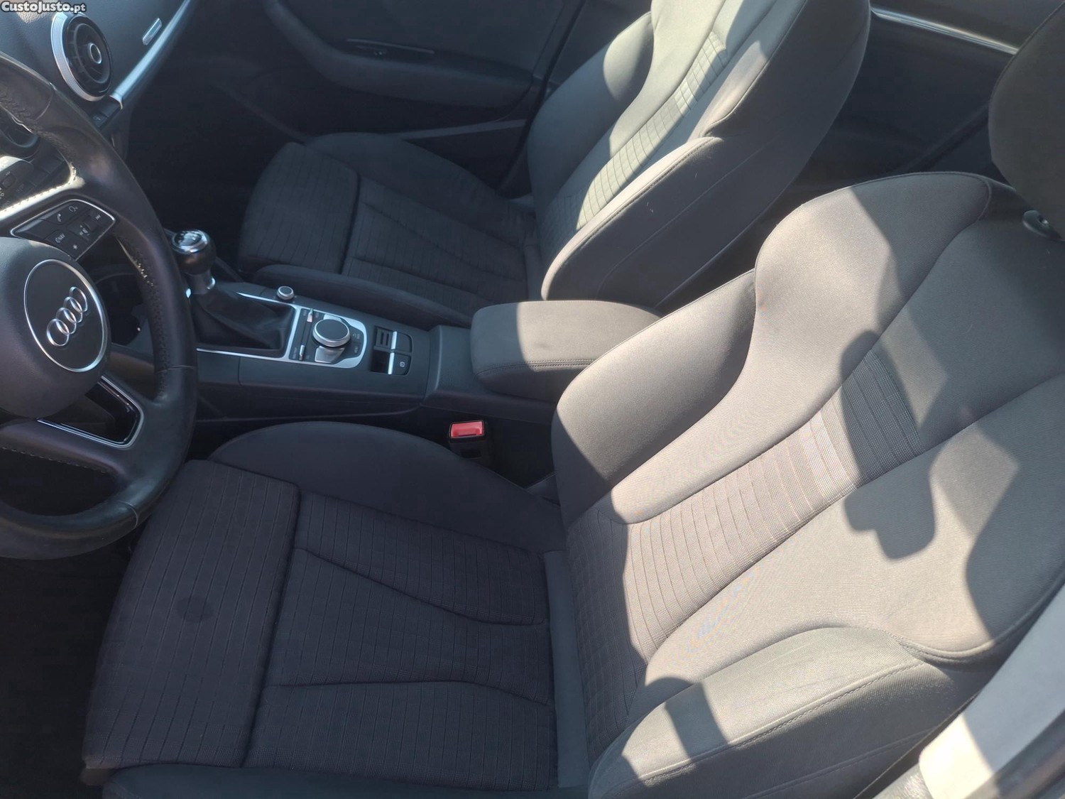 Audi A3 1.6 Tdi Sportback S Line — fotografia 3
