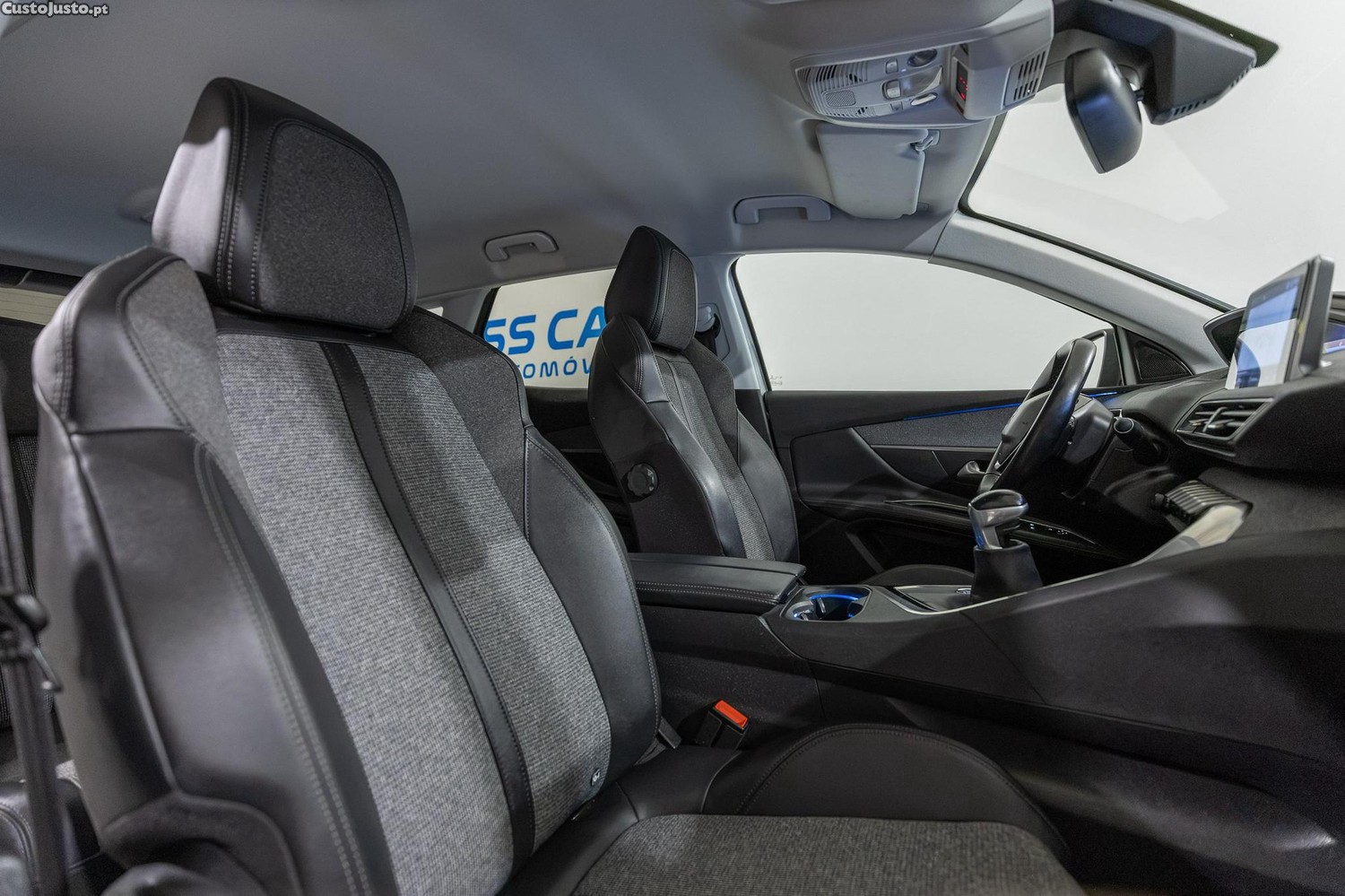 Peugeot 3008 1.2 PureTech Allure — fotografia 3