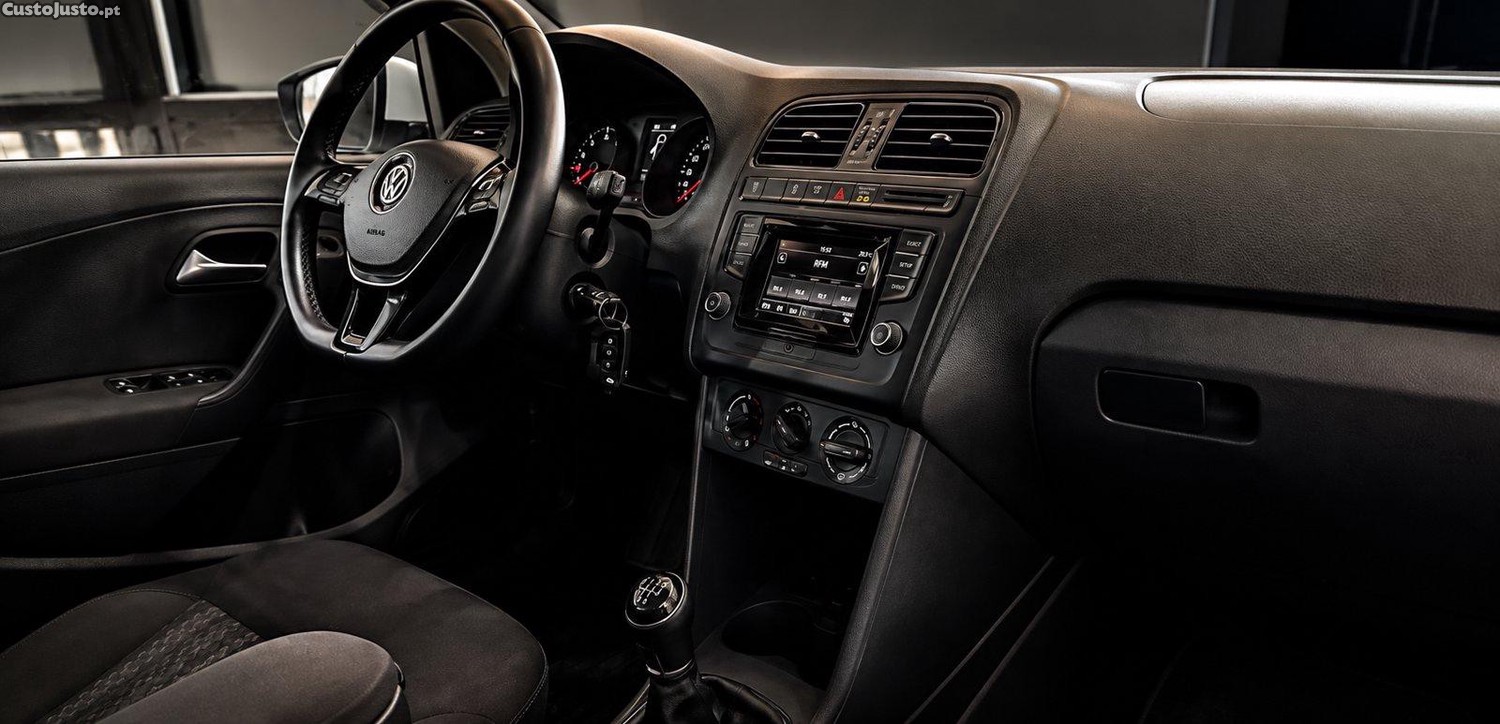 VW Polo 1.4 TDi Trendline BlueMotion — photo 2