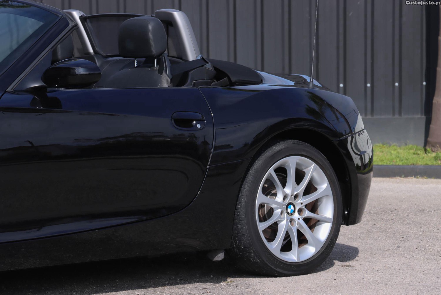 BMW Z4 2.0 — fotografia 25