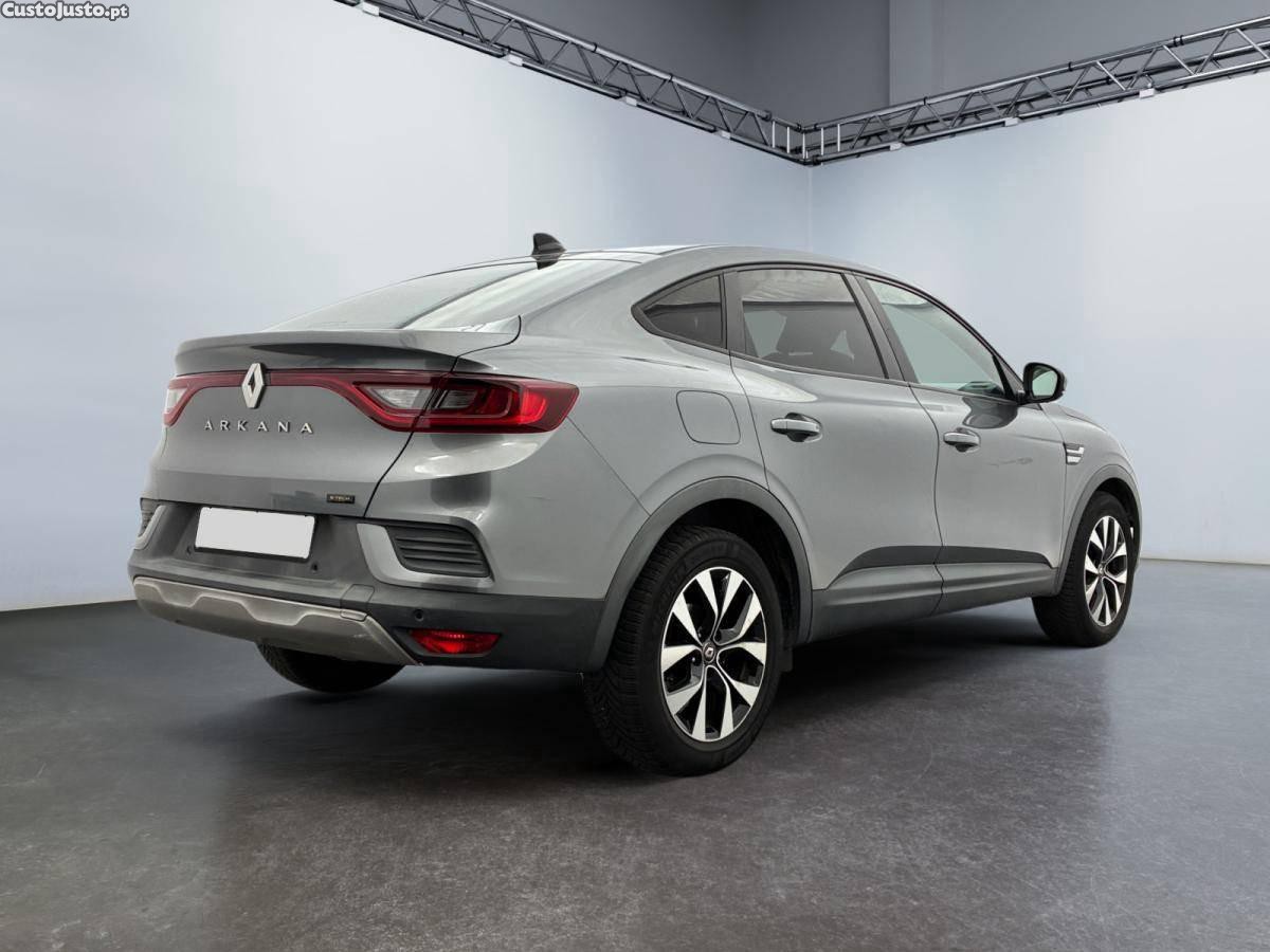 Renault Arkana E-Tech Evolution — fotografia 8