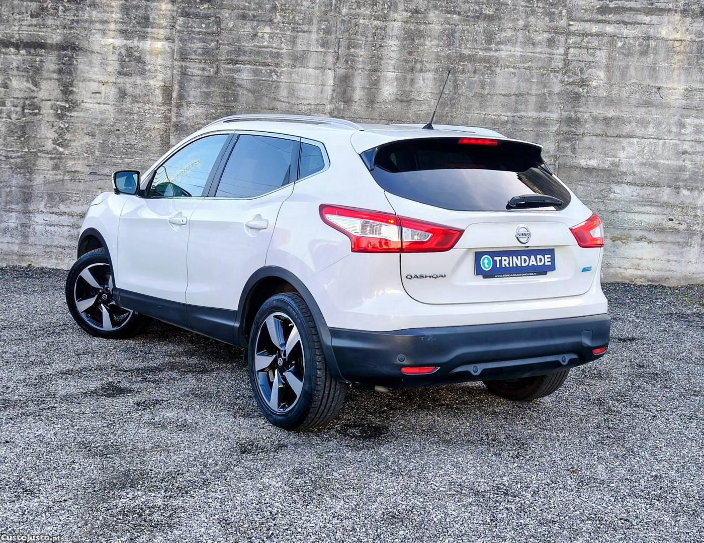 Nissan Qashqai 1.5 dCi N-Connecta — photo 3
