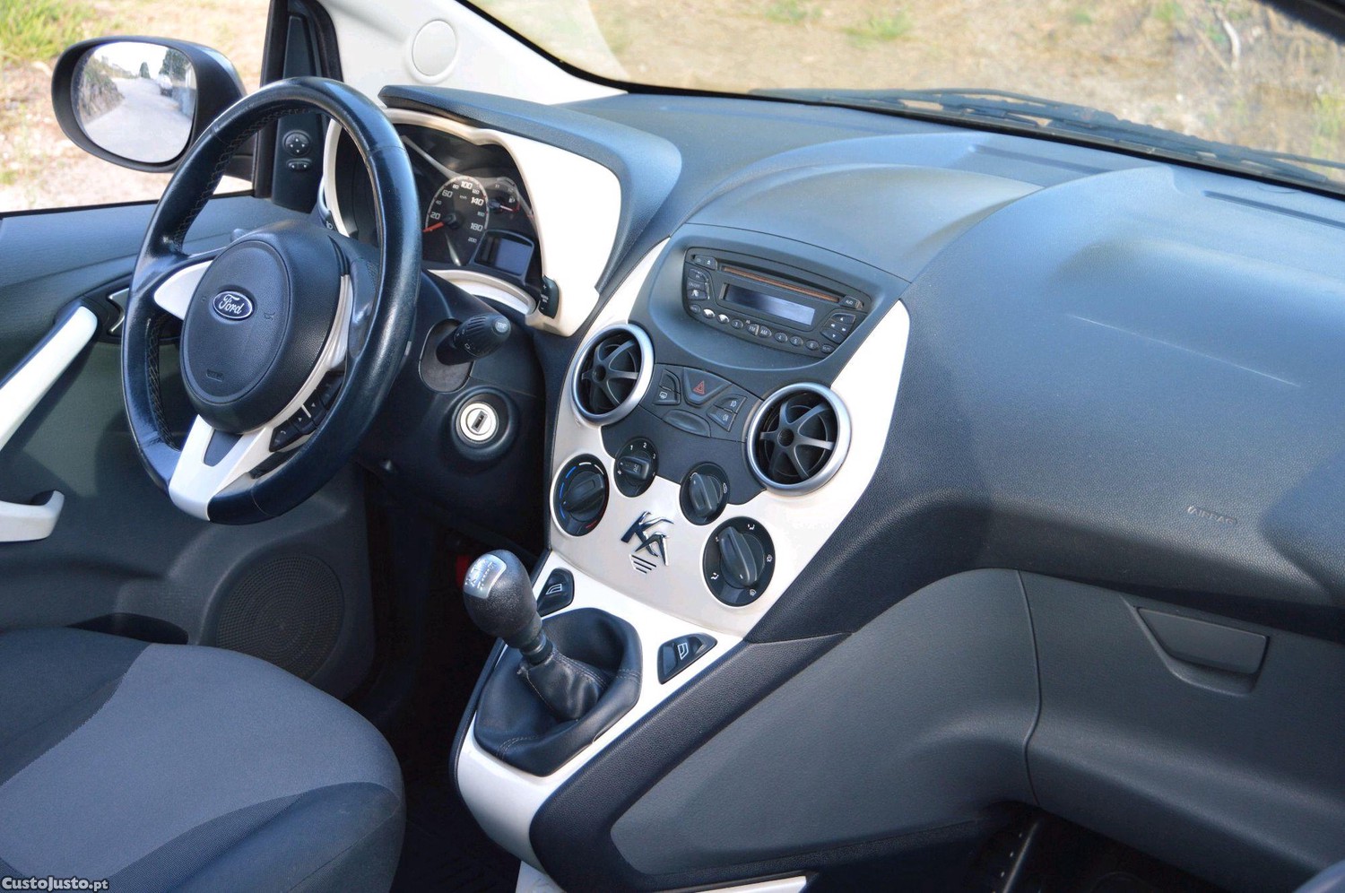 Ford KA Titanium — fotografia 3