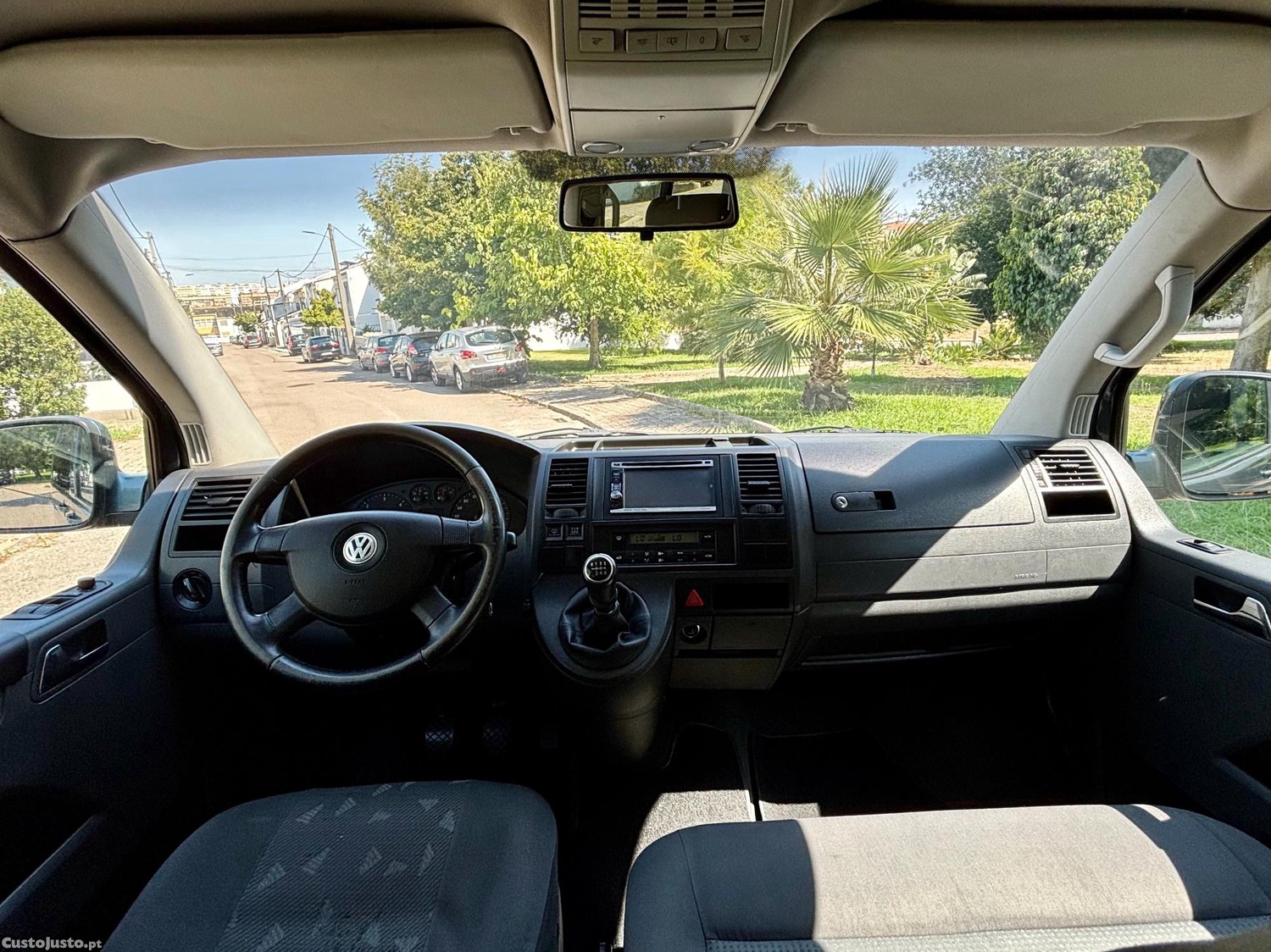 Volkswagen Caravelle (Shuttle) — fotografia 7