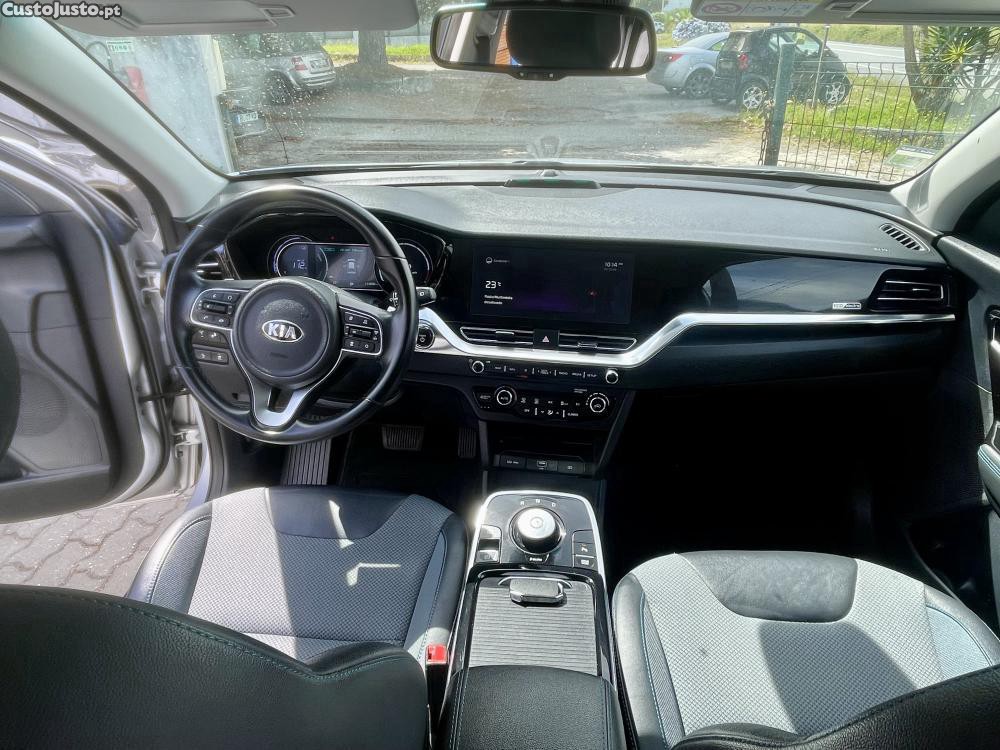 Kia e-Niro E-NIRO EV 64KWH TECH — fotografia 5