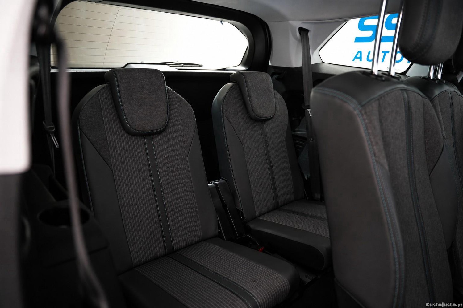 Peugeot 5008 1.2 PureTech Allure Pack — fotografia 3