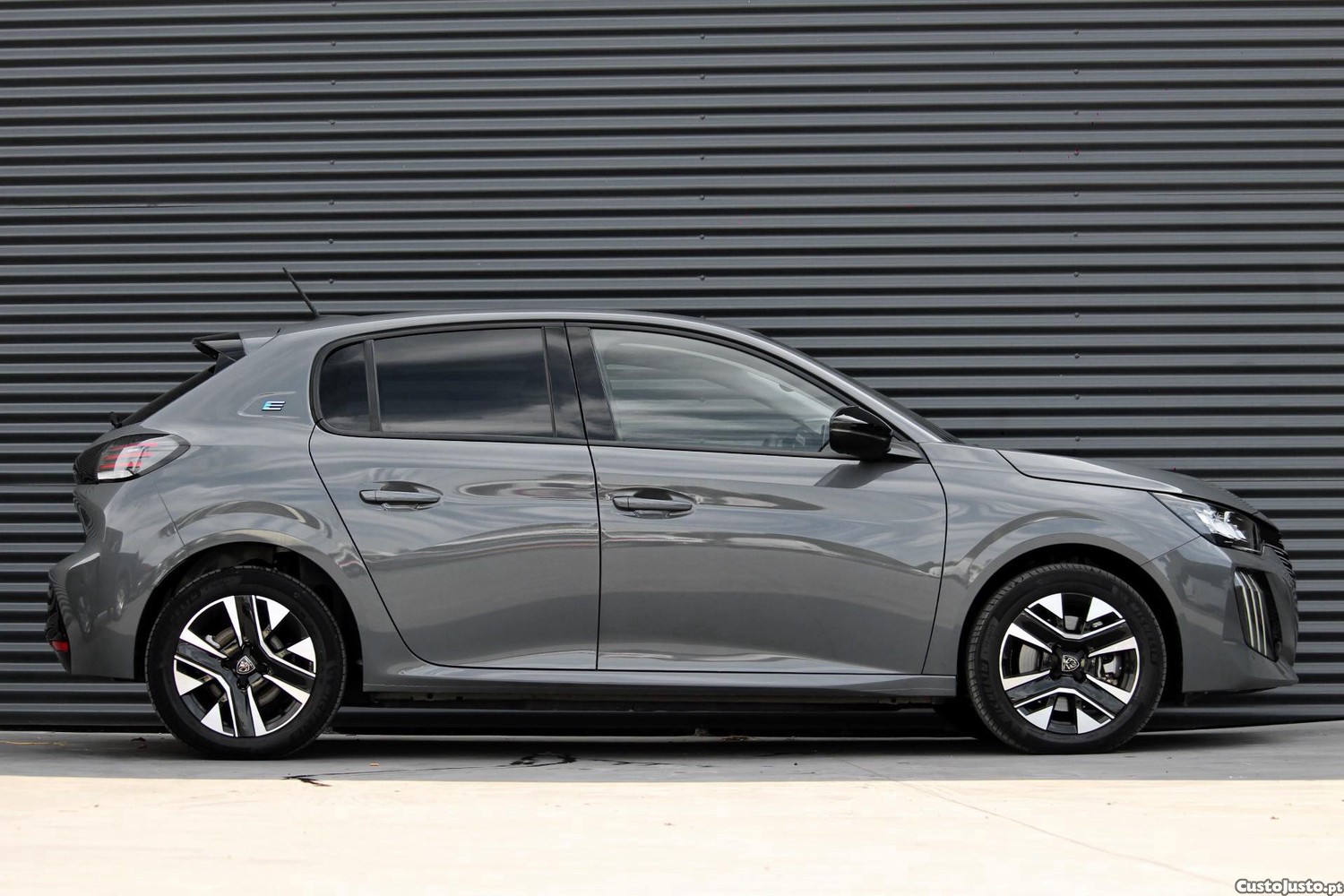 Peugeot 208 50 kWh Style — fotografia 26