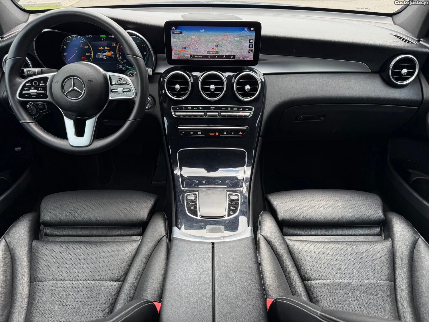 Mercedes-Benz GLC 300 de Coupé 4Matic — fotografia 9