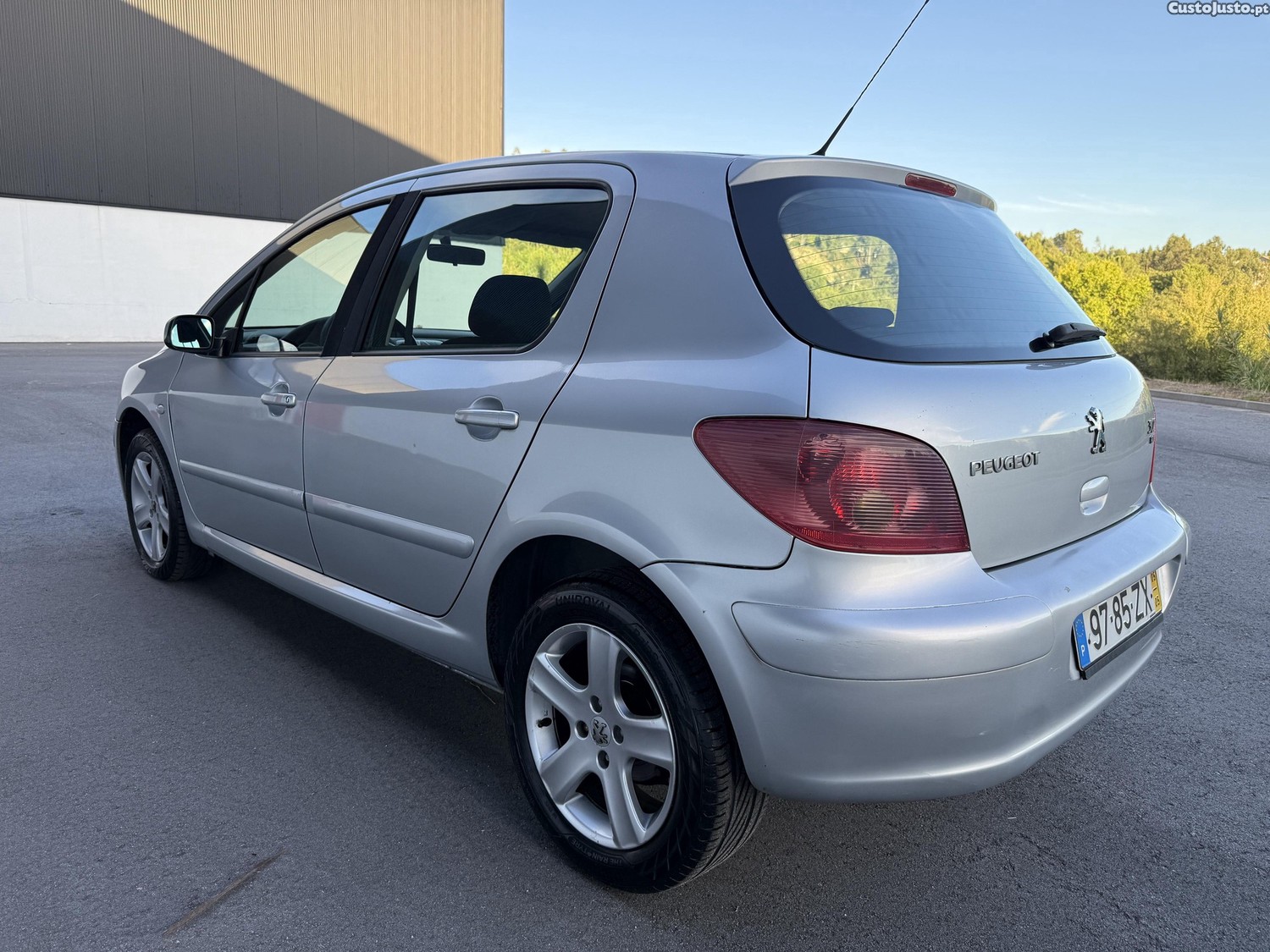 Peugeot 307 1.6 HDI — photo 4