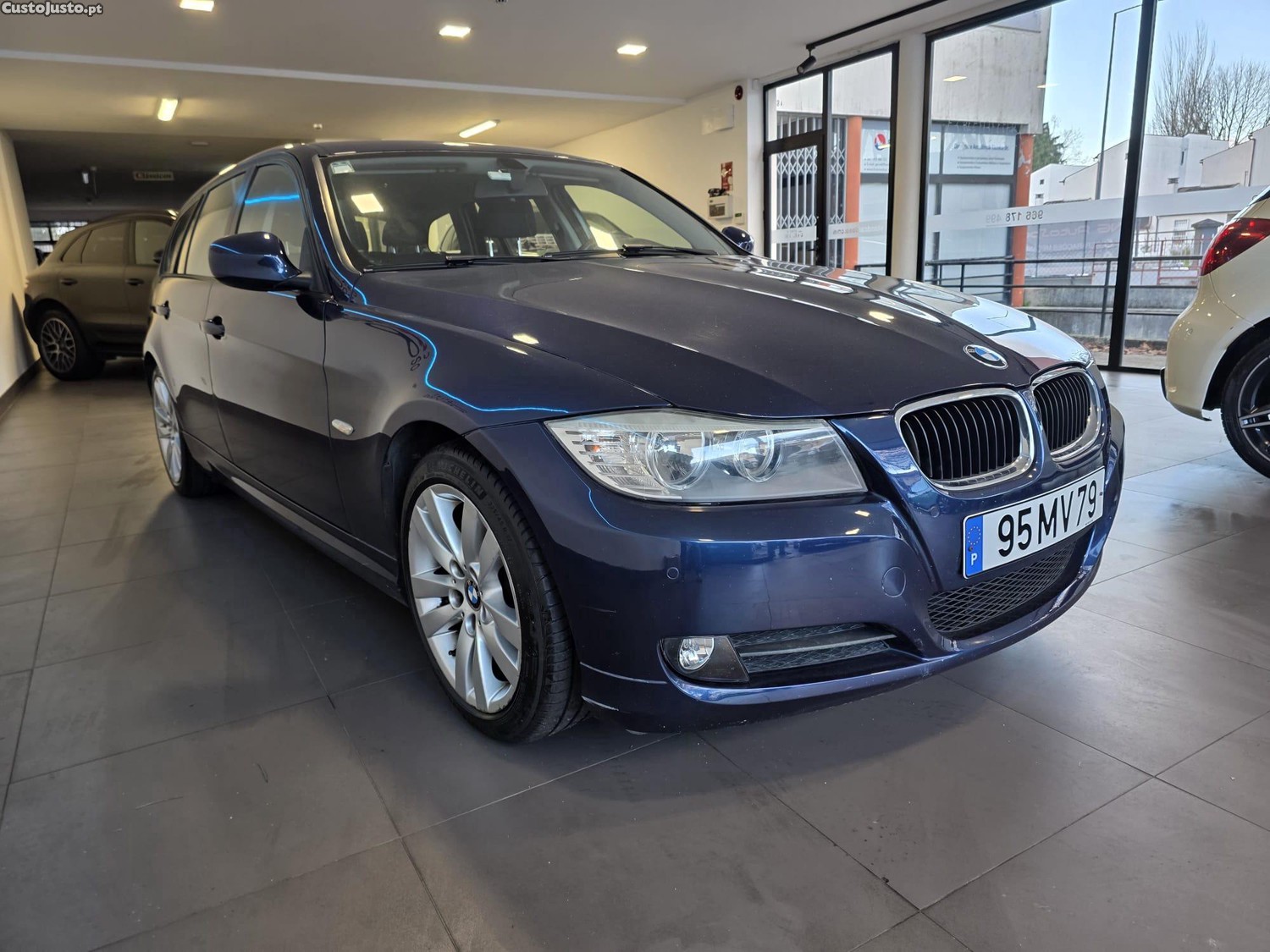 BMW 318 Luxury Line — fotografia 7