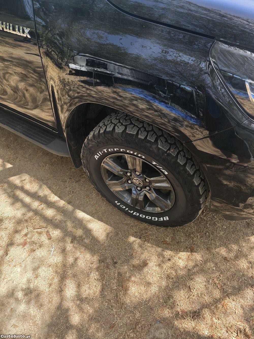 Toyota Hilux tracker — fotografia 5