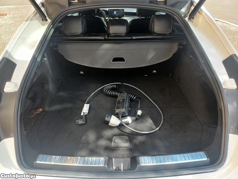 Mercedes-Benz GLC 300 e Coupe AMG-Line 4Matic — fotografia 3