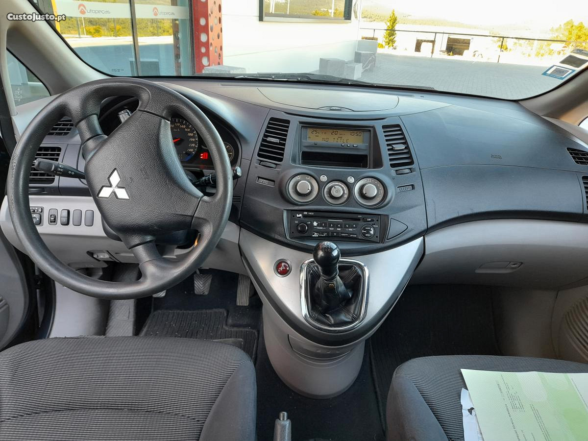 Mitsubishi Grandis 2.0 DID 7lugares - 06 foto 4