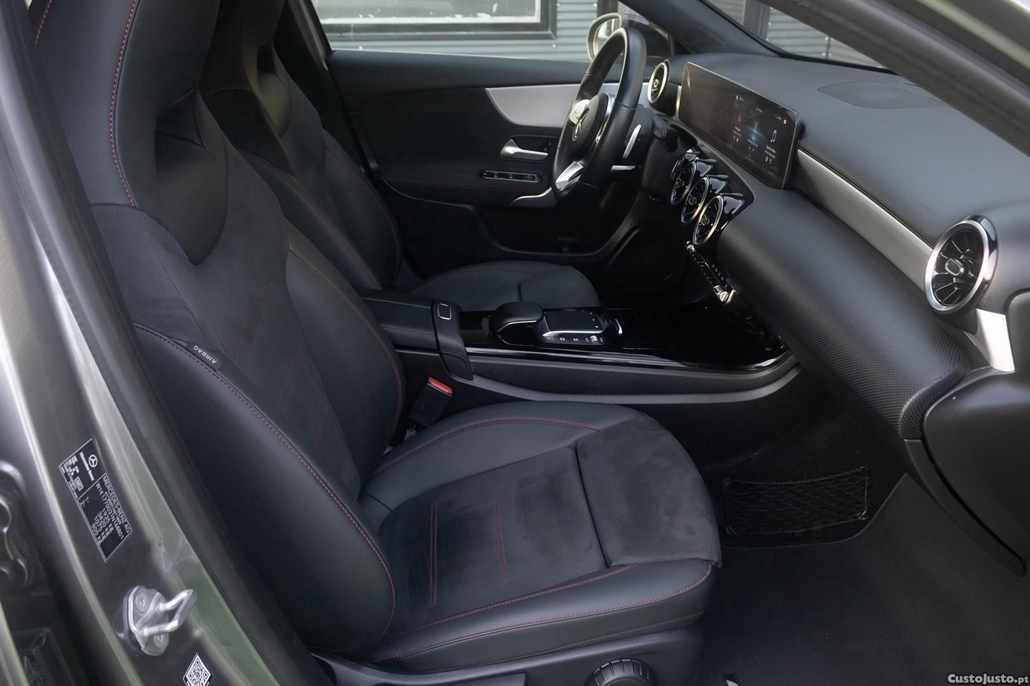Mercedes-Benz A 180 d AMG Line Aut. — fotografia 4