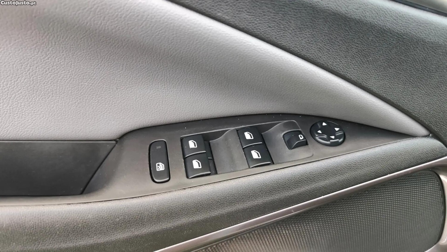 Opel Crossland X 1.2 Innovation FlexFuel — fotografia 9