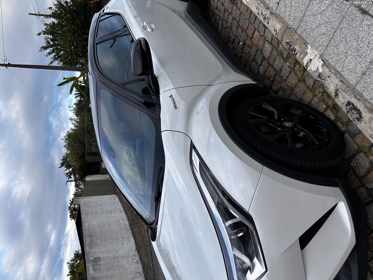 Toyota C-HR — fotografia 9