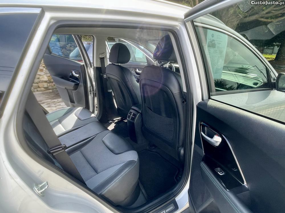 Kia e-Niro 64kWh Tech — fotografia 4