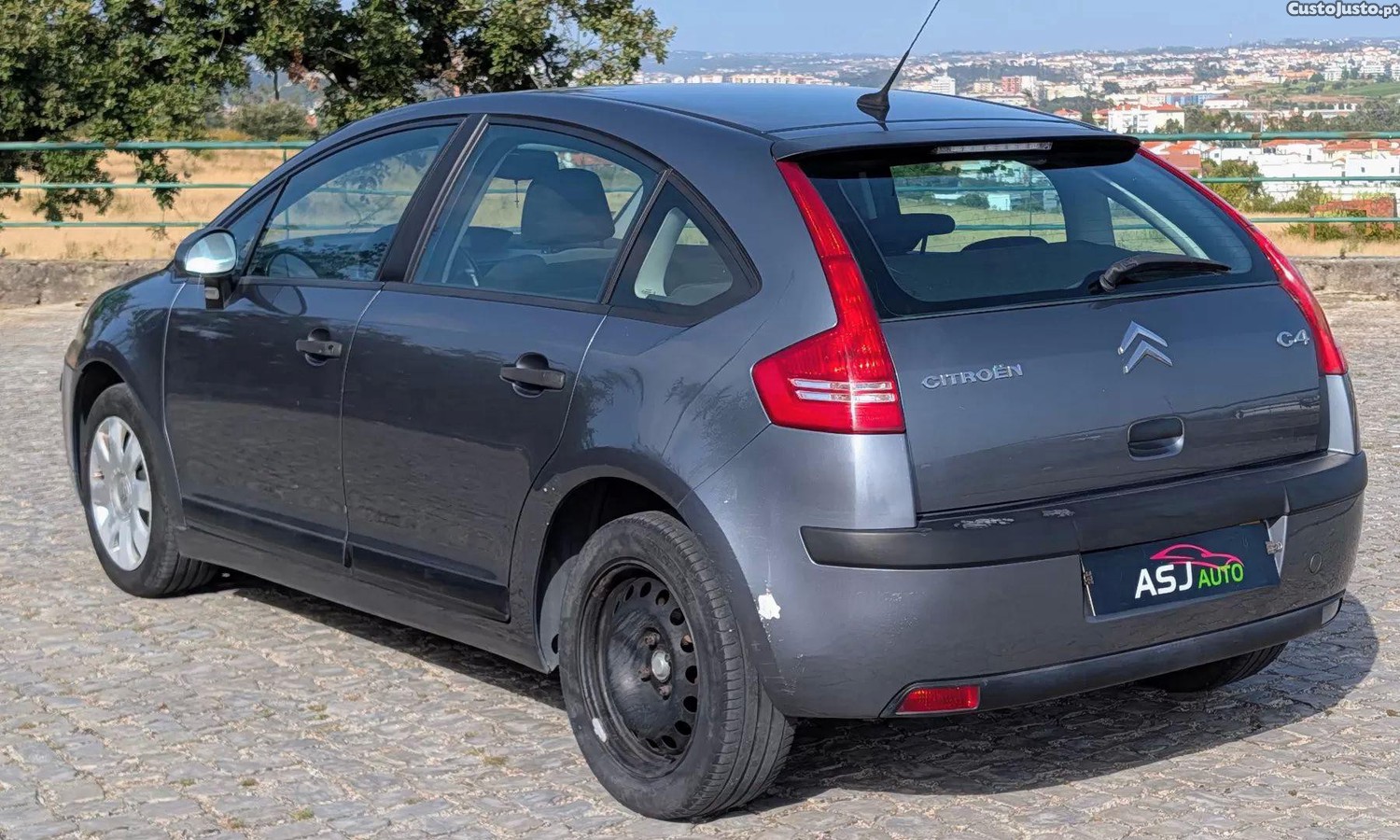 Citroën C4 1.6 hdi sx — fotografia 13