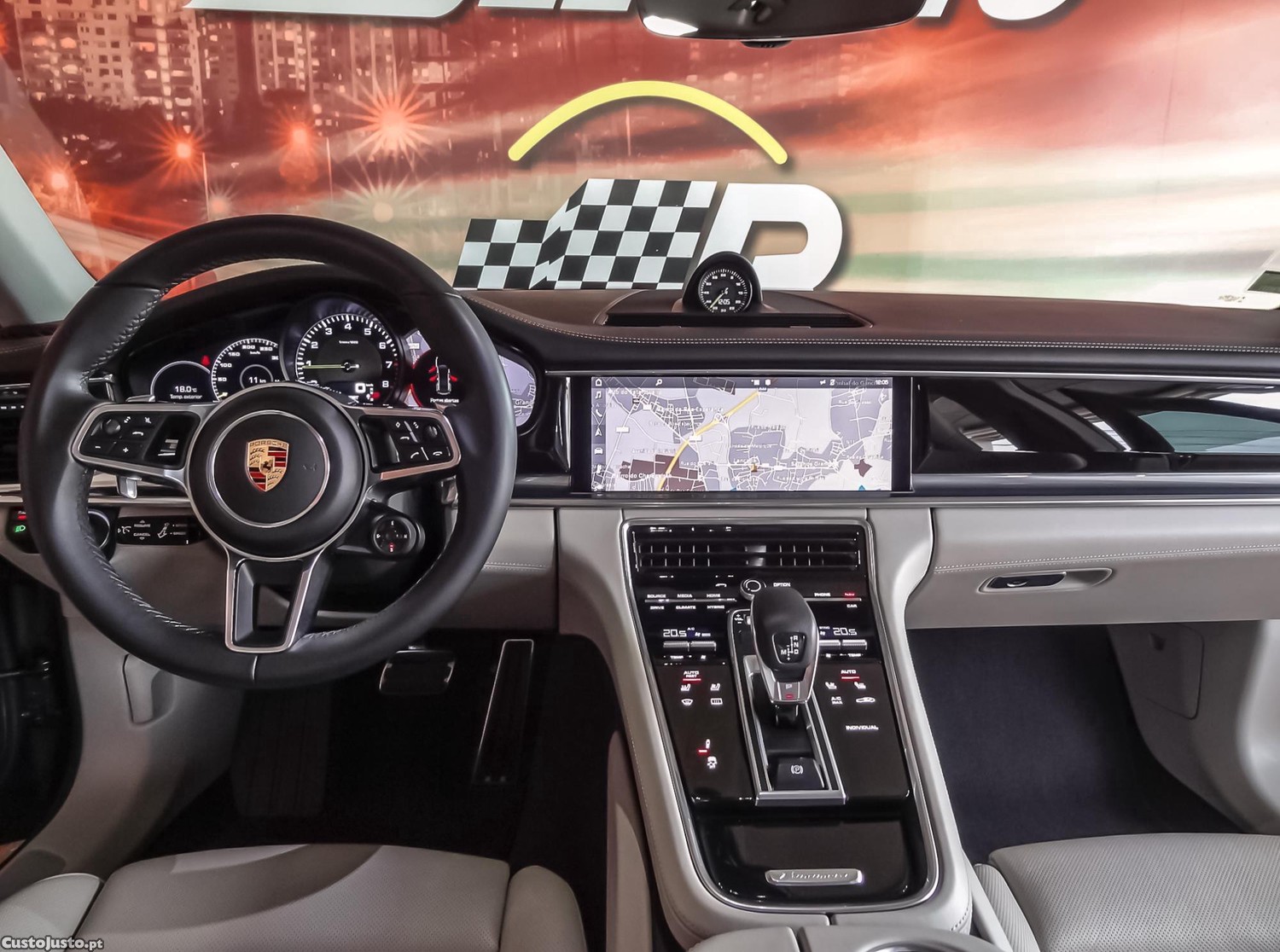 Porsche Panamera 4 E-HYBRID — fotografia 15