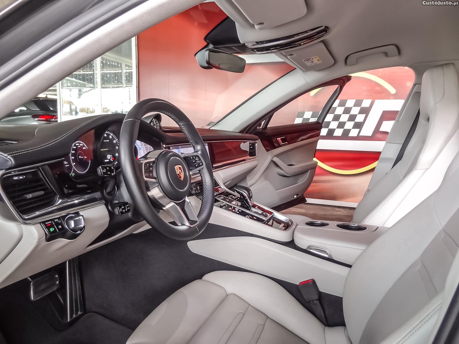 Porsche Panamera 4 E-HYBRID — fotografia 16