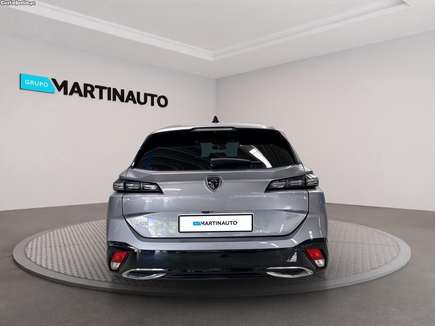 Peugeot 308 SW 1.5 BlueHDi Allure Pack — fotografia 17