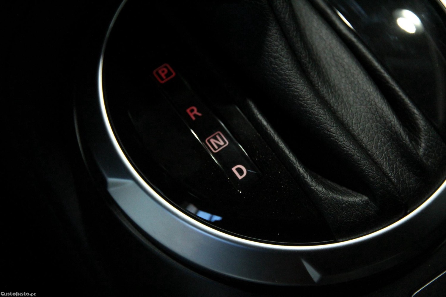 Nissan Juke 1.0 DIG-T N-Connecta NAV.+TwoTone NC DCT — fotografia 10