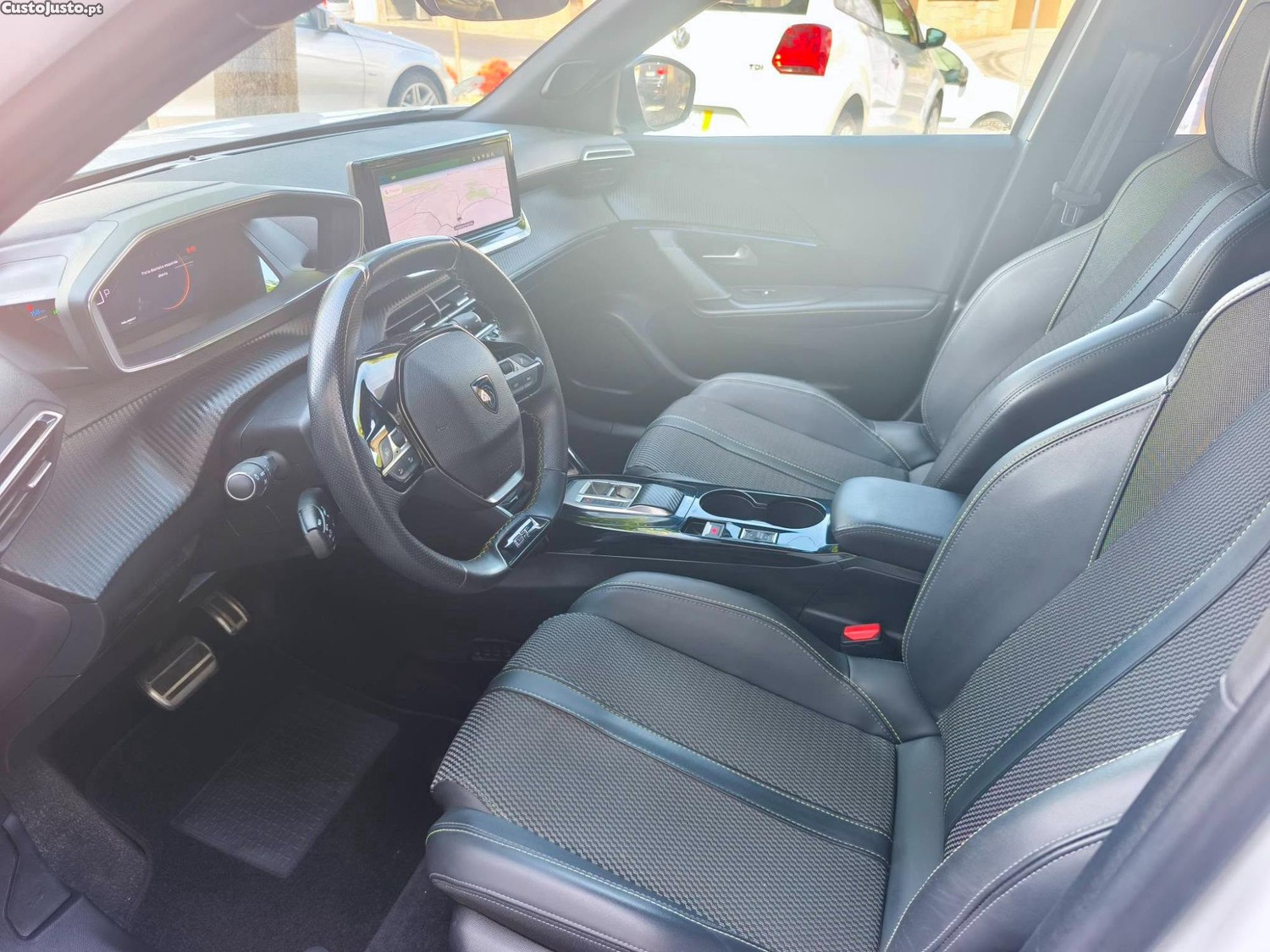 Peugeot e-2008 GT Pack 54kw — fotografia 6