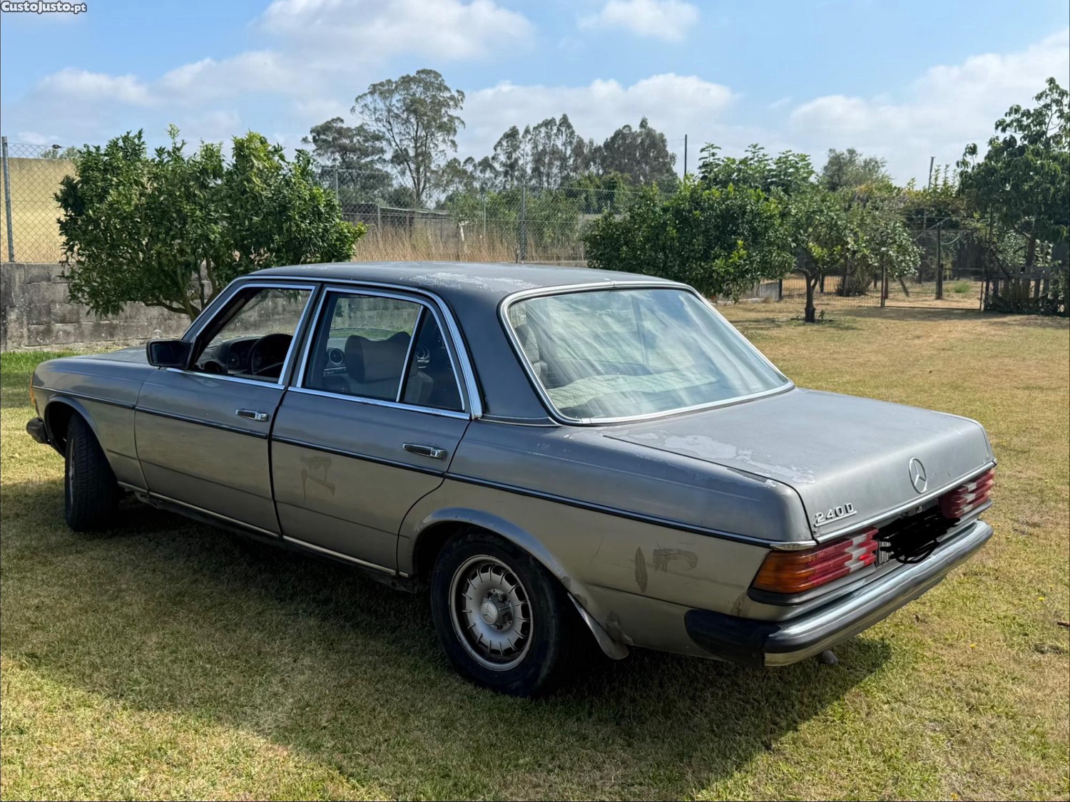Mercedes-Benz 240 W123 — fotografia 4