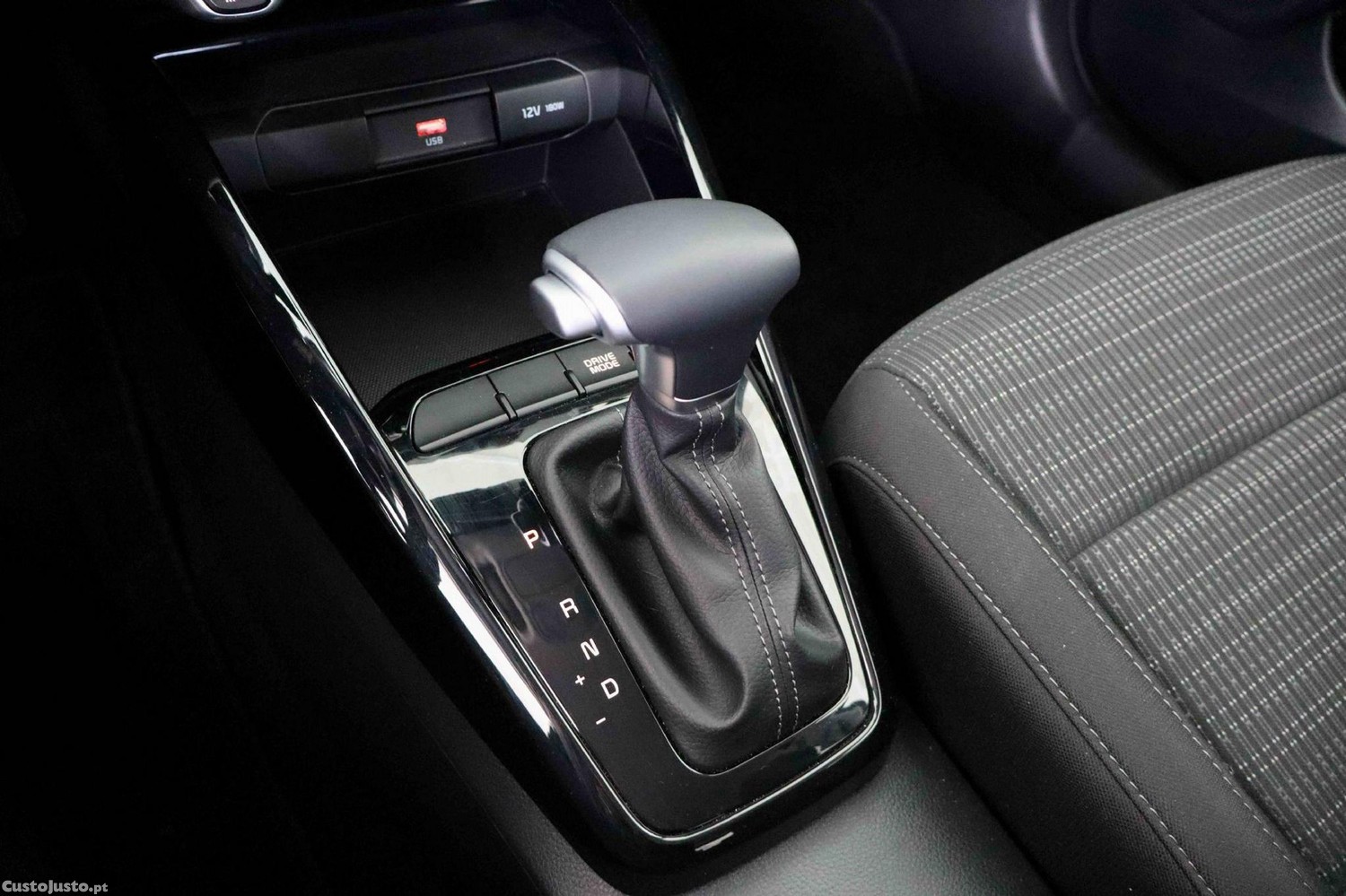 Kia Stonic 1.0 T-GDi Drive 7DCT — fotografia 7