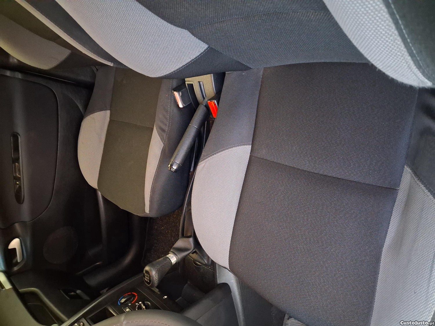 Peugeot 207 1400 hdi — fotografia 5