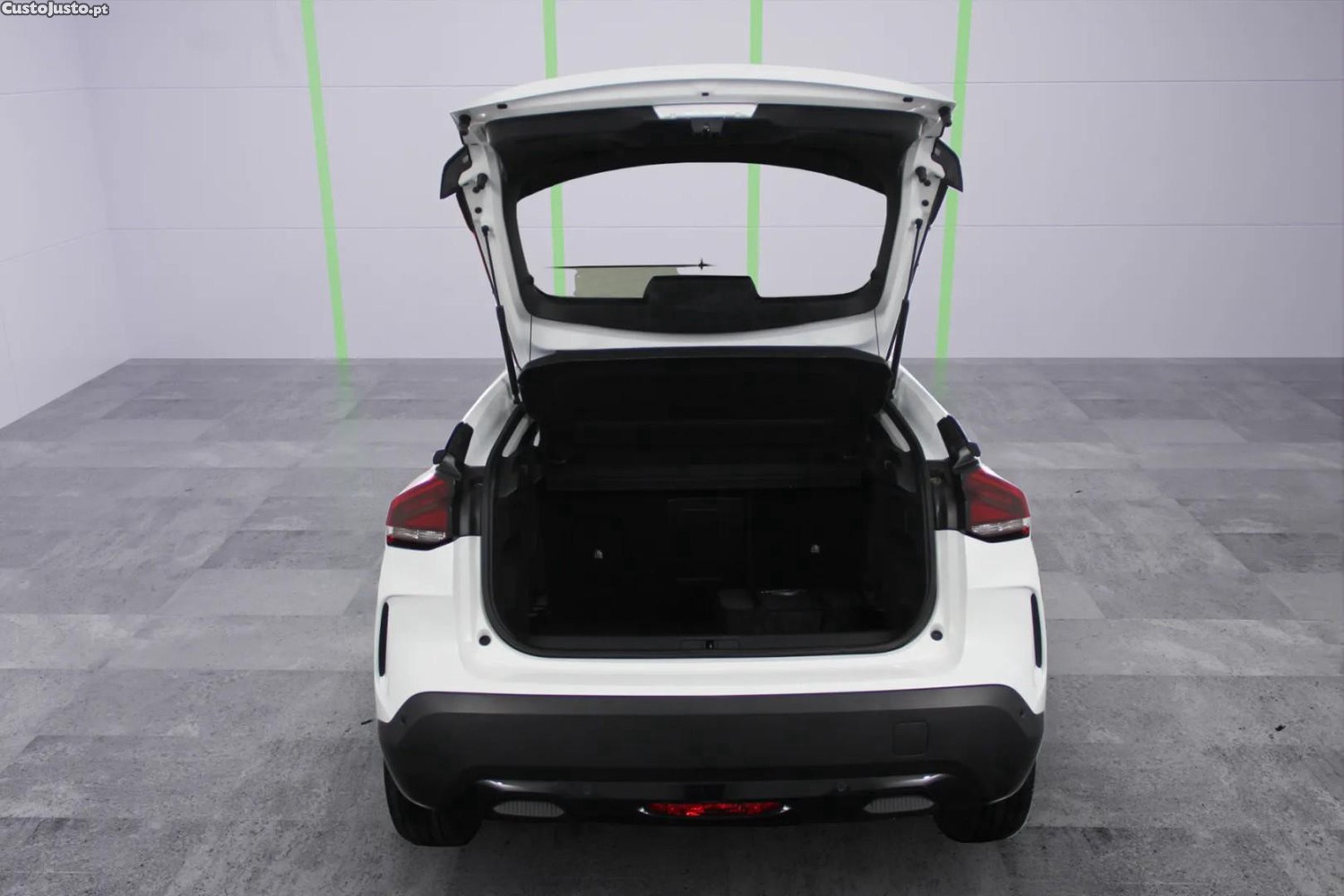 Citroën e-C4 50 kWh Shine — fotografia 11