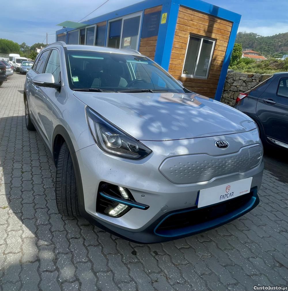 Kia e-Niro 64kWh Tech — fotografia 12