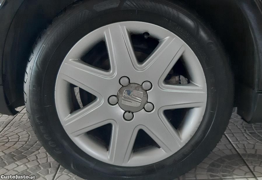 SEAT Altea Xl Stylance Style 1.9 TDI 105 CV — fotografia 2
