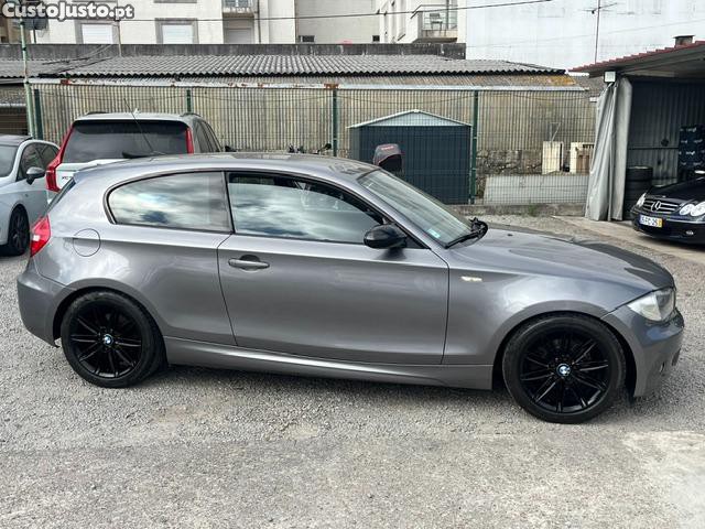 BMW 118 D PACK-M — fotografia 12