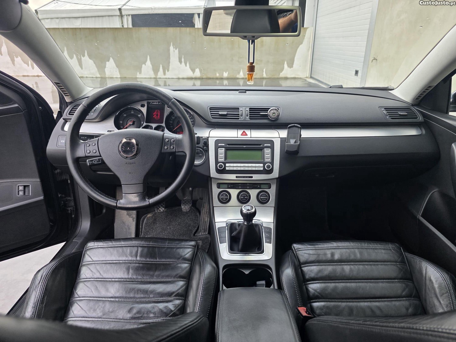 Volkswagen Passat 2.0 TDI Highline — fotografia 7