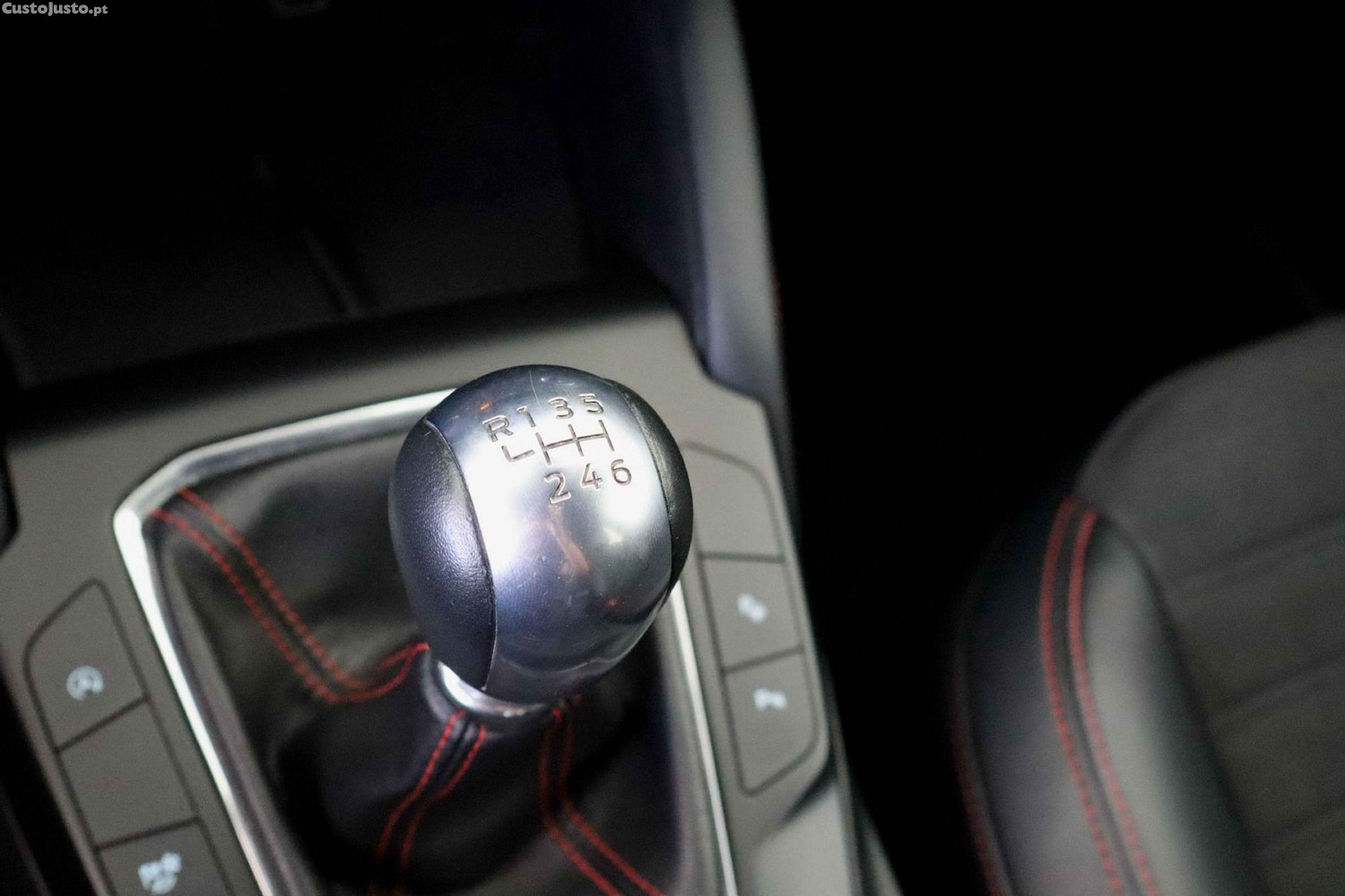 Ford Kuga 1.5 EcoBoost ST-Line X — fotografia 7
