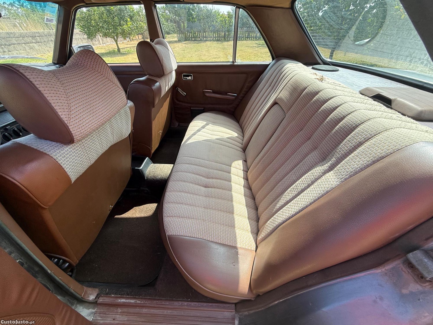 Mercedes-Benz 240 W123 — fotografia 3