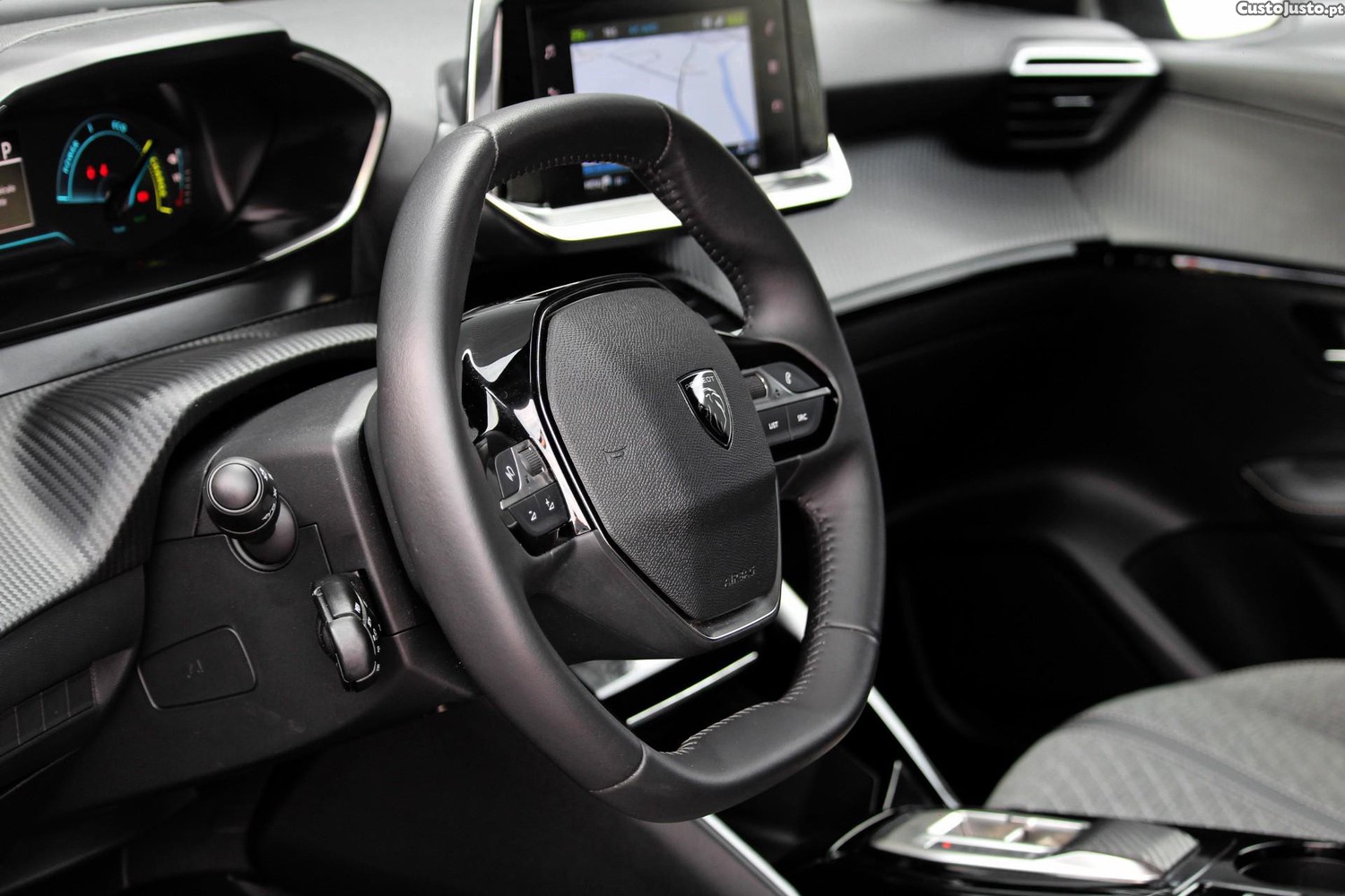 Peugeot 208 50 kWh Style — fotografia 20